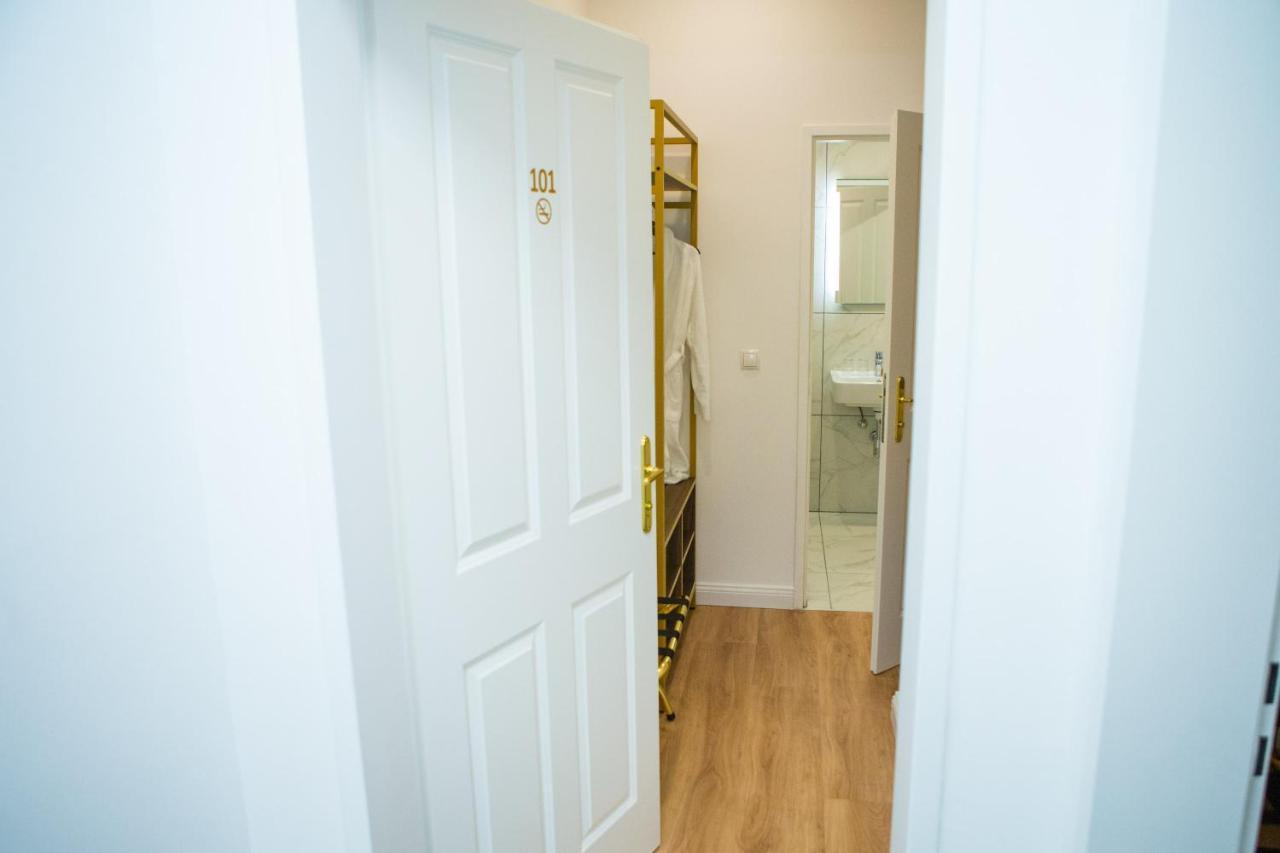 Private C e n t r a l VIENNA Apartment Exterior foto
